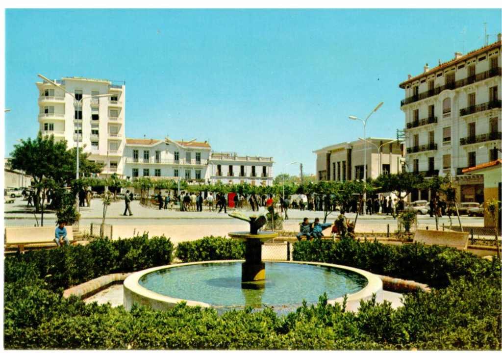 MASCARA 006 1988 PLACE DE L EMIR ABD EL KADER.JPG